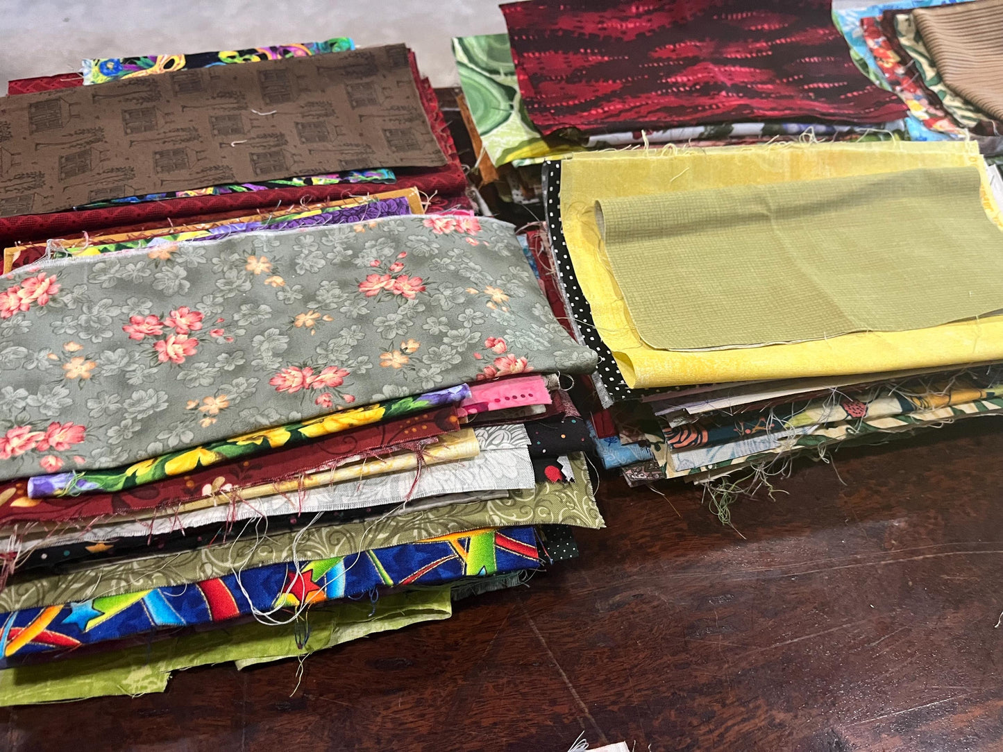 One-Pound Cotton Fabric Remnants: Quilting - Crafting Remnants / Fabric Stash Builder Fabrics / Eco-friendly Fabrics