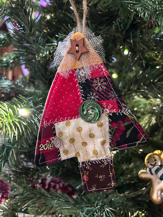 Creating Christmas Magic One Scrap at a Time: Handmade Holiday Traditions