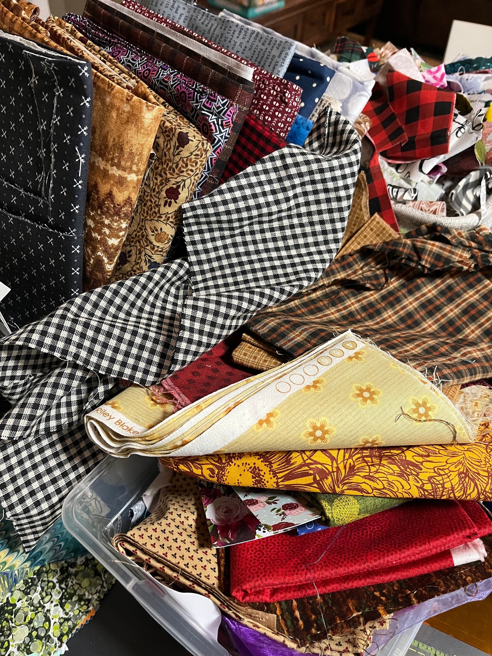 monthly fabric subscription box