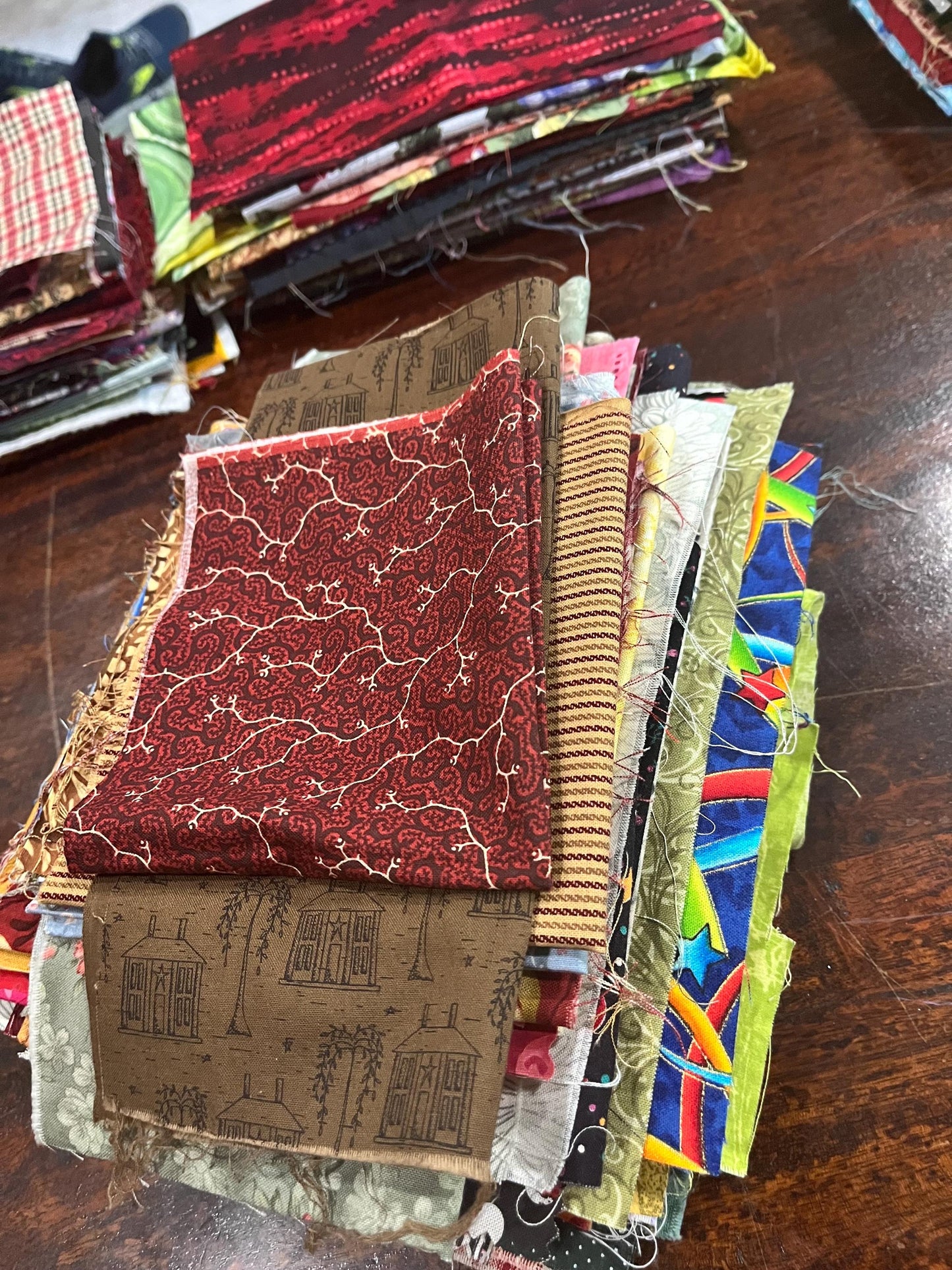 One-Pound Cotton Fabric Remnants: Quilting - Crafting Remnants / Fabric Stash Builder Fabrics / Eco-friendly Fabrics